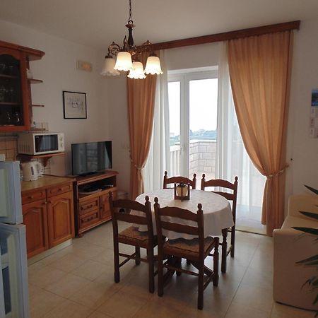 לומבארדה Villa Apartments Mate Cebalo מראה חיצוני תמונה